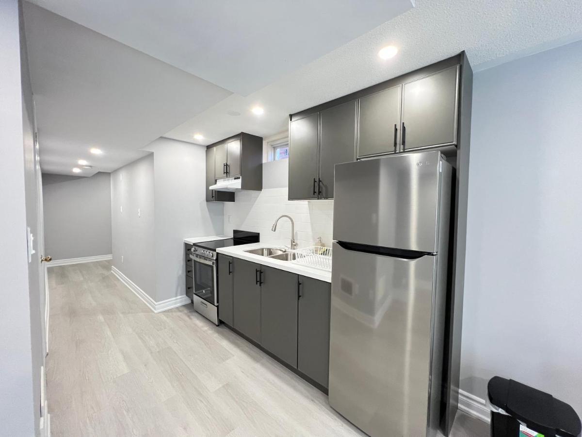Beautiful Vacation Home Near Toronto Airport Місісаґа Екстер'єр фото